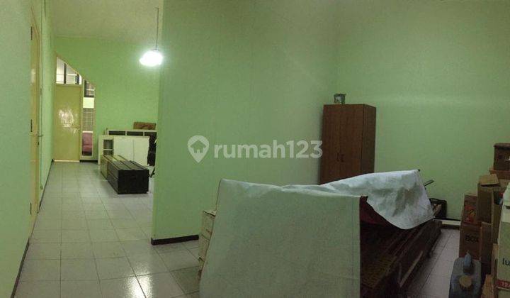 Disewakan Rumah Ruang Usaha Strategis di Daerah Tamansari 2