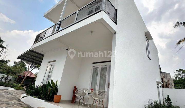 Dijual Rumah Dengan Taman Luas Dan Cantik di Pasir Impun Bandung 2