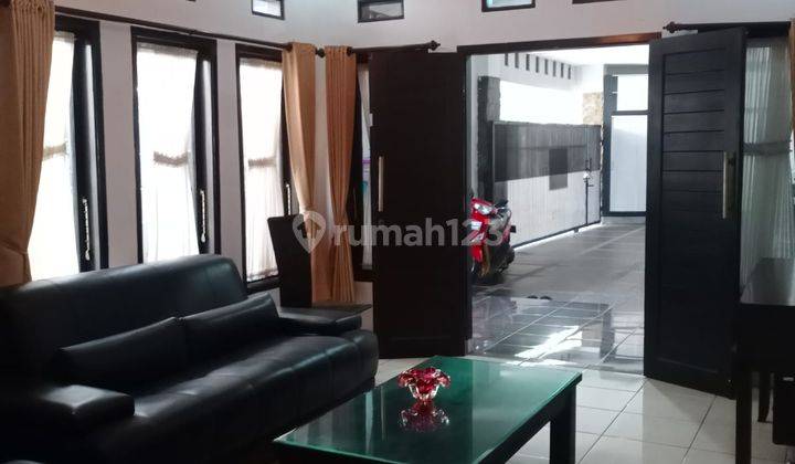 Dijual Rumah 2 Lantai Nyaman Terawat Siap Huni Lokasi di Cisaranten Kulon Arcamanik Bandung 1