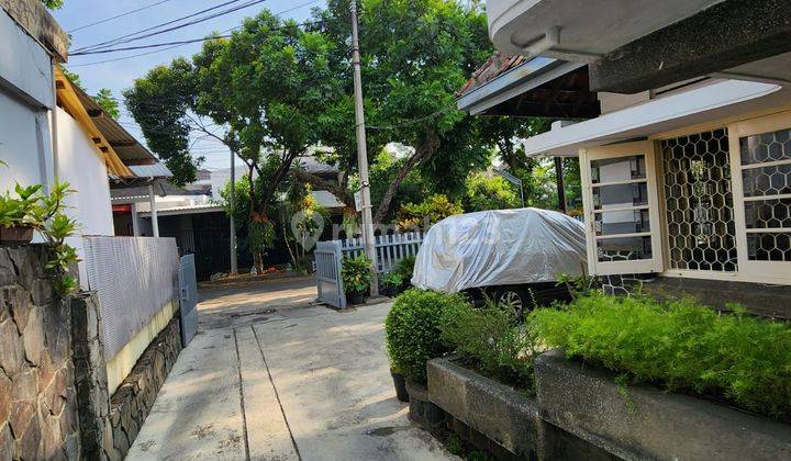 Dijual Rumah Terawat Nyaman Siap Huni Lokasi di Sayap Supratman Diponegoro Bandung 2