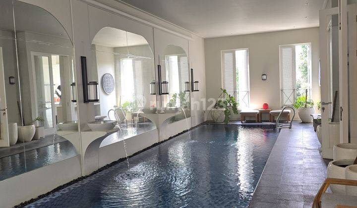 Rumah Baru Modern 4Bedrooms 200m2 Dengan Pool Lokasi Akses Bagus 1