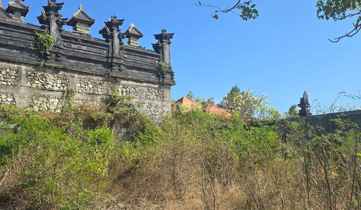 Cliff Front Land in Uluwatu Strategic Location 2000 m2 Near Cafe 1