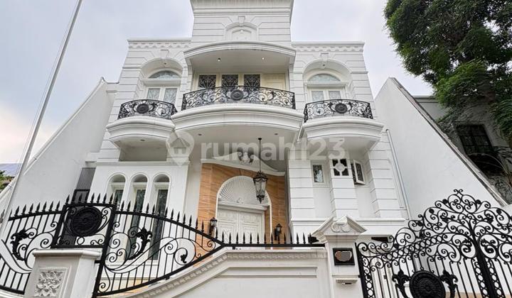 Rumah Mewah di Senayan Luas 435M2 Lingkungan Bagus Rumah Mewah di Senayan Luas 435M2 Lingkungan Bagus