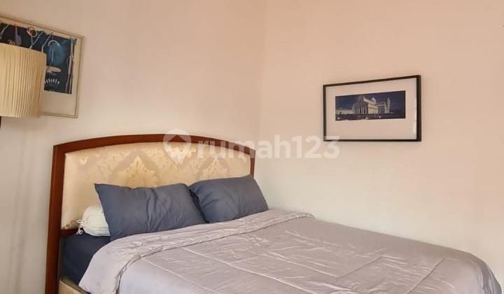 Rumah Mewah di Patal Senayan Jakarta 689m2 Taman Depan dan Tengah 2