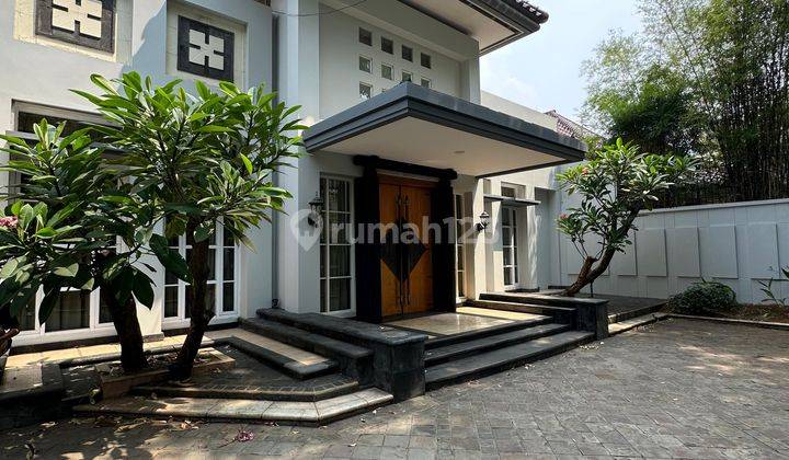 Rumah Mewah di Menteng Tema Modern Ethnic High Ceiling 1