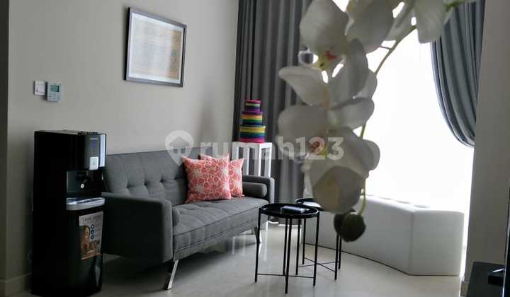 Ciputra World Jakarta 2 Bedrooms 88m2 Ready to Occupy Good Interior