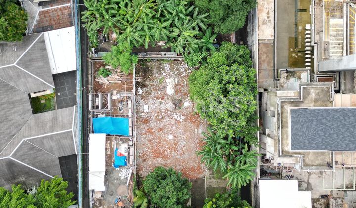 Sangat Strategis! Tanah di Kebayoran Baru Bentuk Kotak Sangat Strategis! Tanah di Kebayoran Baru Bentuk Kotak