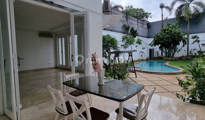 Rumah Mewah Siap Huni di Kemang Dengan Garden Dan Pool Termurah 1