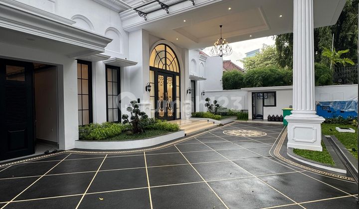 Brand New Renovated Rumah Klasik American di Menteng Dg Pool 1