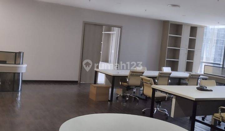 Dijual Office District 8 Treasury Tower Semi Furnished 1