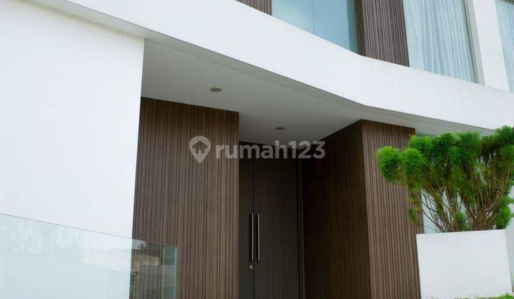 Rumah Mewah Siap Huni di Bsd Tangerang Modern Resort Theme 2