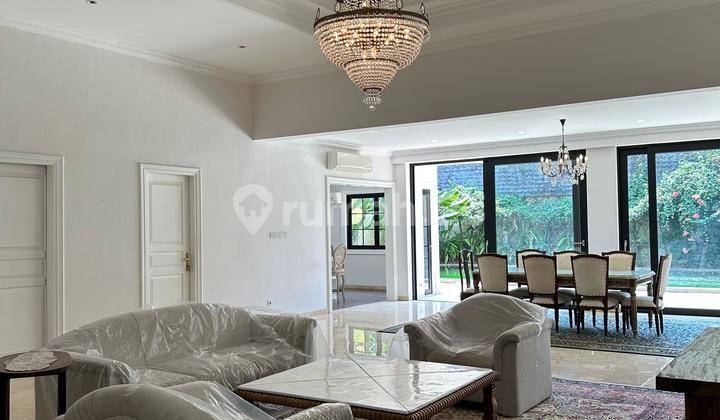 Luxury House in North Kemang, Area 760M2, Large Garage