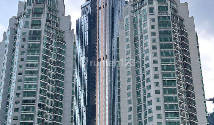 Rumah Tema Industrial di Setiabudi 2 Lantai Dengan Rooftop 2