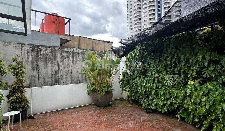 Rumah Mewah di Bendungan Hilir 2 Lantai Rooftop Akses Mudah 2