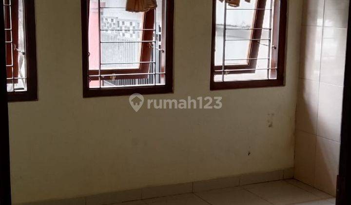 Disewakan Rumah Bagus dalam kota dekat Pakuwon Mall (AG) 2