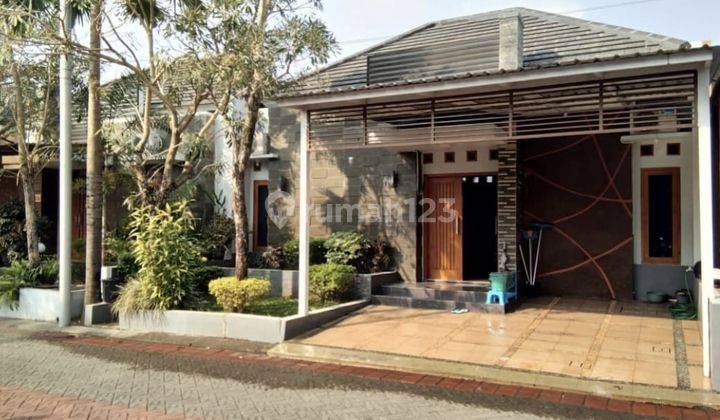 Mr 063130 Disewakan Rumah Bagus Dalam Perumahan Furnish Daerah Ngaglik  1