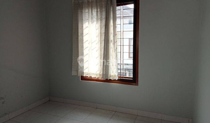 Mr 063308 Disewakan Rumah Bagus 2lt Di Tengah Kota 2
