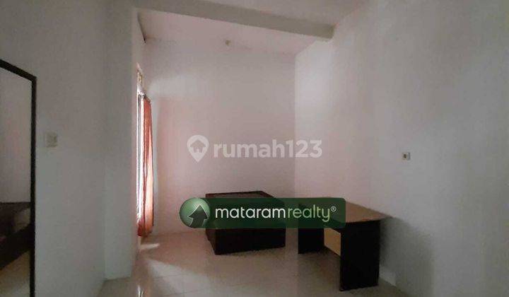 Mr 063353 Disewakan Rumah 2lt Didalam Perum Dekat Uty, Jcm Mall 4