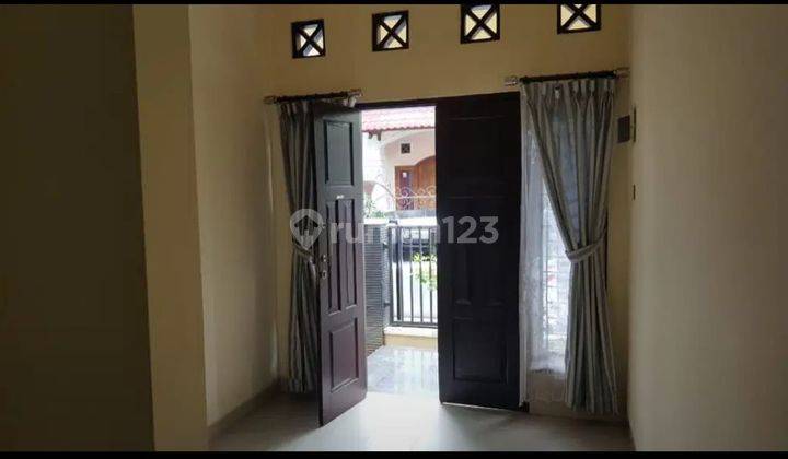Mr 063481 Disewakan Rumah Bagus Minimalis Tengah Kota, 5 Menit Ke Amplaz Mall 3