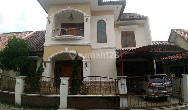 Ad Mr 063680 Disewakan Rumah Bagus 2 Lantai Semi Furnish Dekat Ugm, Uii Fe 1