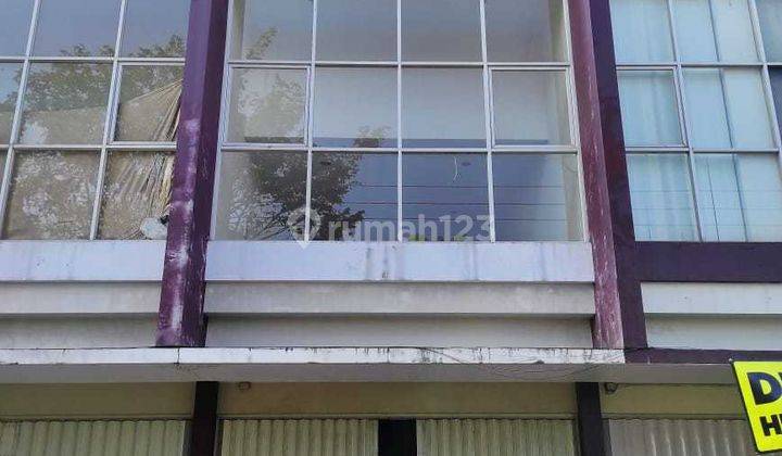 Fz mr 064037 Disewakan Ruko 2 Lt, Parkiran Luas Cocok Untuk Kantor Atau Tempat Usaha 1