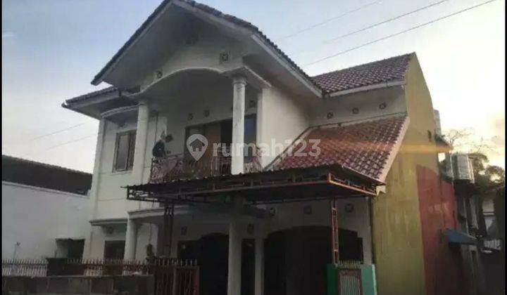 Rumah Sewa 2 Lantai Area Utara Dekat Pasar Gentan 2