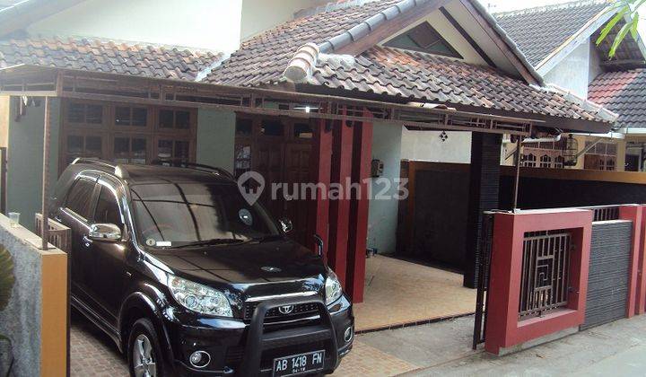 Rumah Bagus 2 Lantai Semi Furnished di Area Ngaglik 1