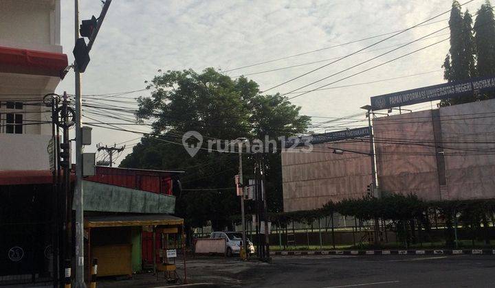 Ruko 3 Lantai di Tengah Kota Yogyakarta Area Sangat Strategis  2