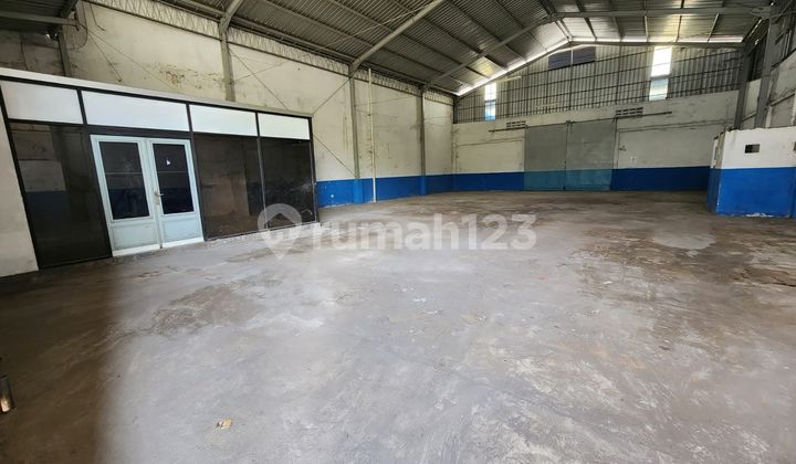 Disewakan Gudang Siap Pakai di Kedinding Kenjeran, Akses 20 Feet