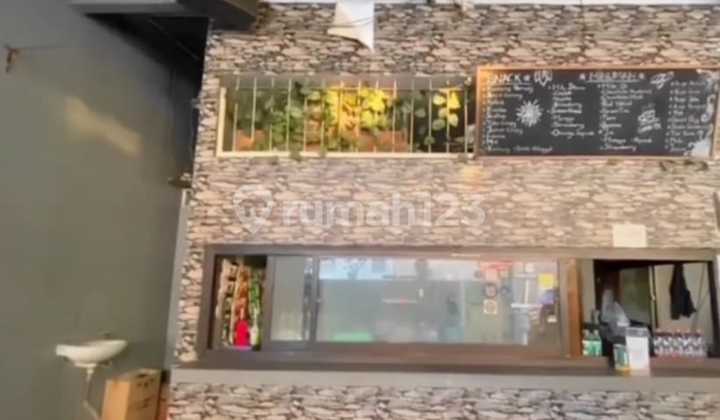 Ready-to-Earn Cafe in Gresik, Near Sunan Giri Religious Tourism Site Ready-to-Earn Cafe in Gresik, Near Sunan Giri Religious Tourism Site