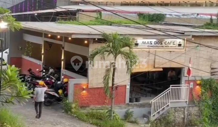 Ready-to-Earn Cafe in Gresik, Near Sunan Giri Religious Tourism Site Ready-to-Earn Cafe in Gresik, Near Sunan Giri Religious Tourism Site