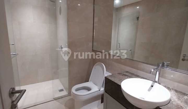 For Sale One Icon Apartment, Connected to Tungjungan Plaza, Furnished 2