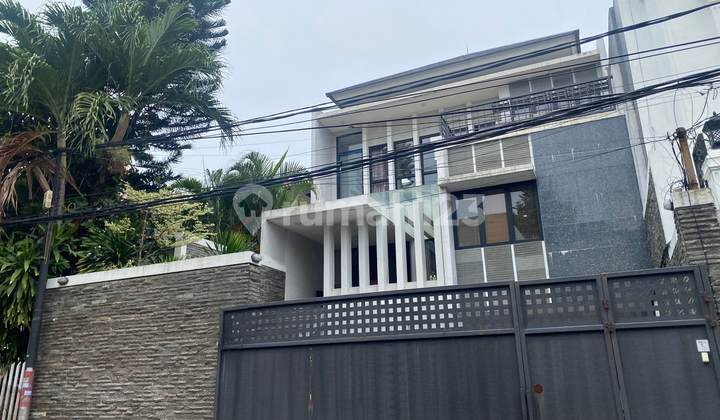 Rumah Bagus Siap Huni Di Arteri Pondok Indah -ek