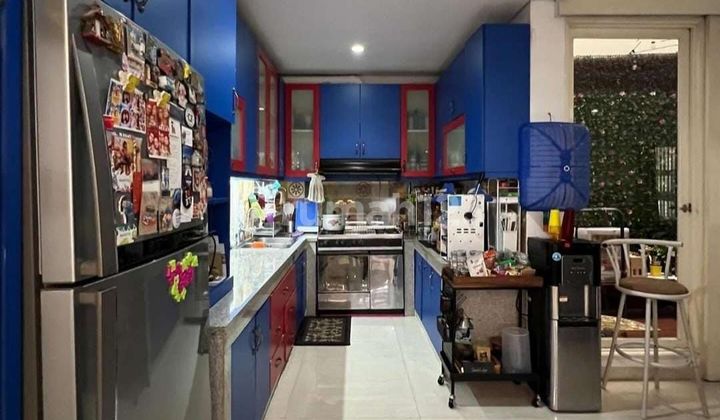 for sale house in Pondok Indah, South Jakarta, strategic location, priced below market value 2