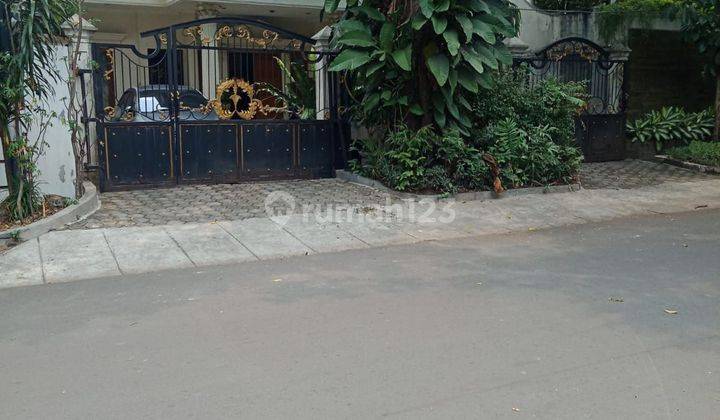 Rumah Lokasi Strategis Daerah Bisnis Di Jalan Wijaya Jakarta Selatan  2