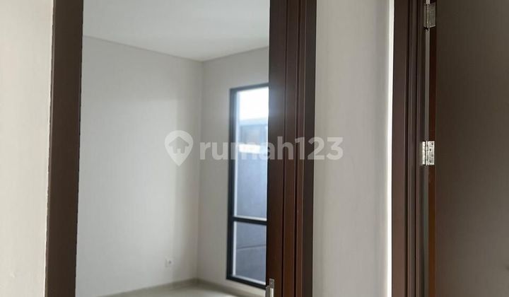 Nice Ready-to-Live House in Kebayoran Bintaro -nrl 2