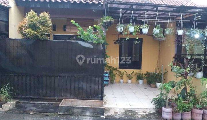 Rumah dijual secondary strategis dekat Tol Desari  1