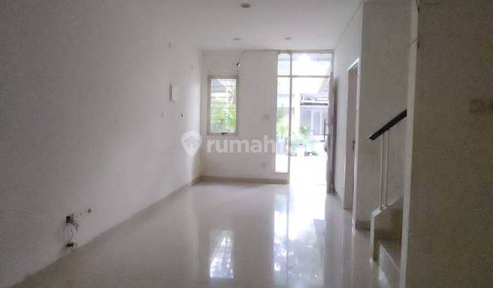 Disewakan Rumah di Dalam Cluster Central Park Grand Galaxy 11