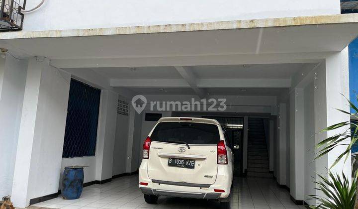 Disewakan Rumah Dalam Komplek Di Billymoon Jakarta Timur 2