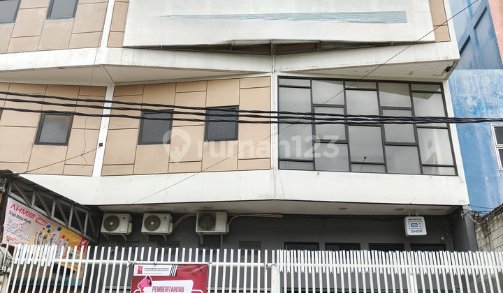 Ruko Gandeng Siap Pakai di Pinggir Jalan Raya,Cakung