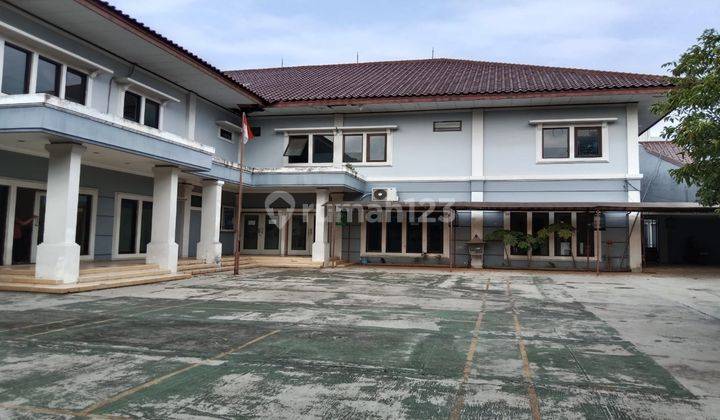 Disewakan Gedung Sekolah di Kemang Pratama 3, Kemang Pratama 1