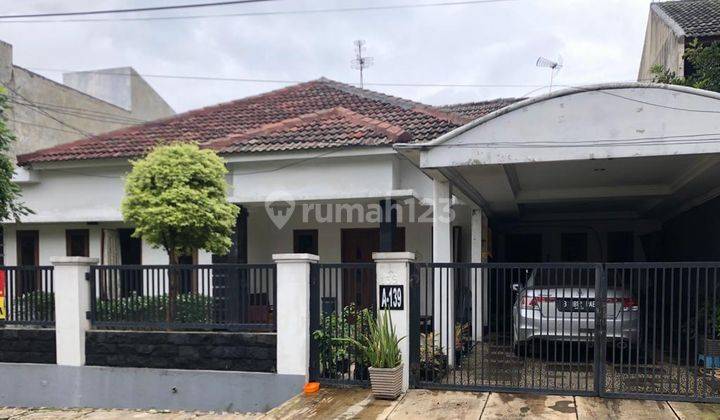 Dijual rumah besar pinggir Toll di JakaSampurna Galaxy bekasi 1