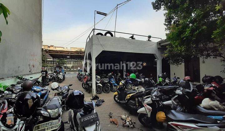 Dijual Rumah hitung tanah dekat Stasiun Tebet 2