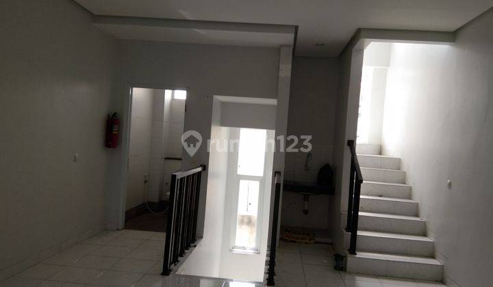 Disewakan ruko 3Lantai dekat stasiun Manggarai Jakarta Selatan