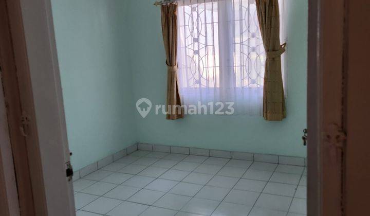 Disewakan Rumah Rapi Siap Huni Taman Galaxy Bekasi Selatan  4