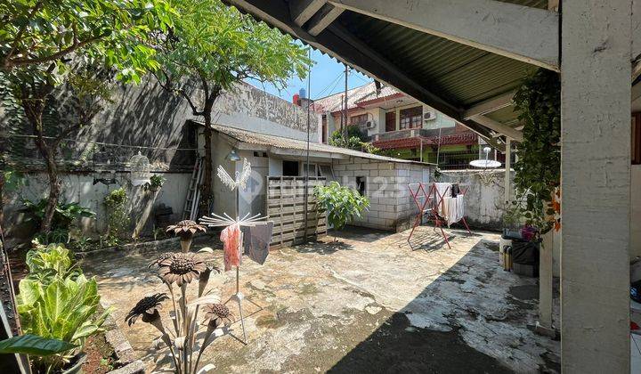 Dijual Rumah Luas Dan Besar di Pinggir Jalan Bintara Jaya Bekasi 2