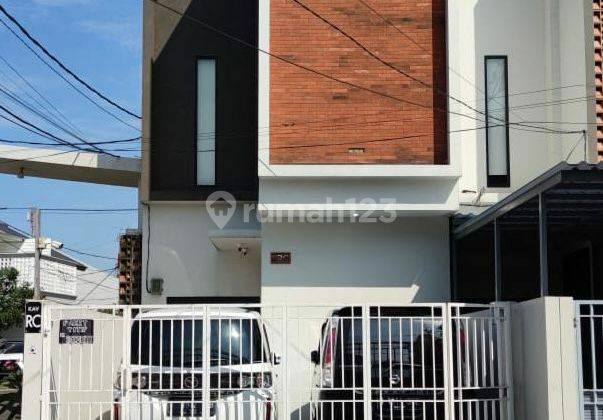 Dijual Rumah Cantik Full Furnished di Jatiwaringin Bekasi 1