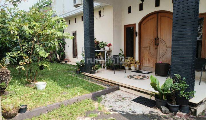 Dijual cepat Rumah 2lantai luas dan asri di Condet Jakarta timur 2