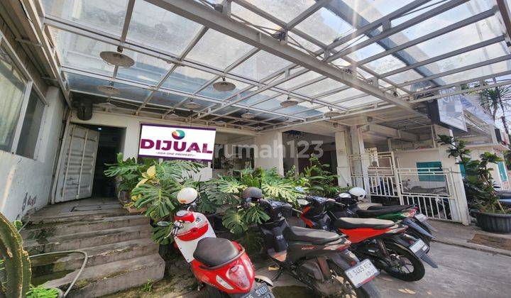 Dijual Rumah Usaha ex Cafe di Jl Raya Boulevard, Galaxy 2