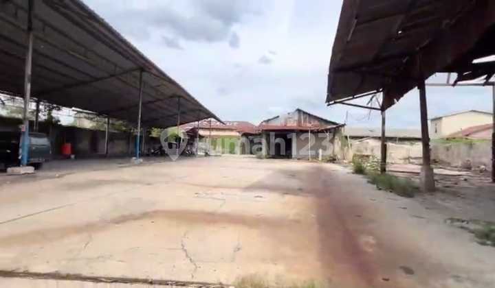 Former Wood Factory Warehouse Near Marunda in Rorotan, Jakarta Former Wood Factory Warehouse Near Marunda in Rorotan, Jakarta